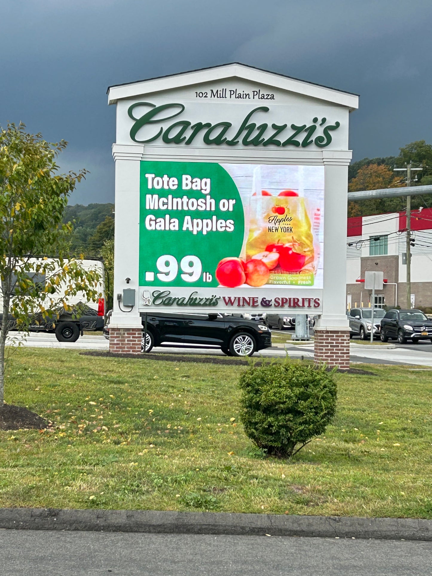 LED BUSINESS SIGN BOX 80” X 60”