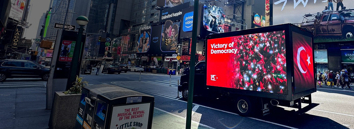 LED Advertising Mobile Billboard Truck